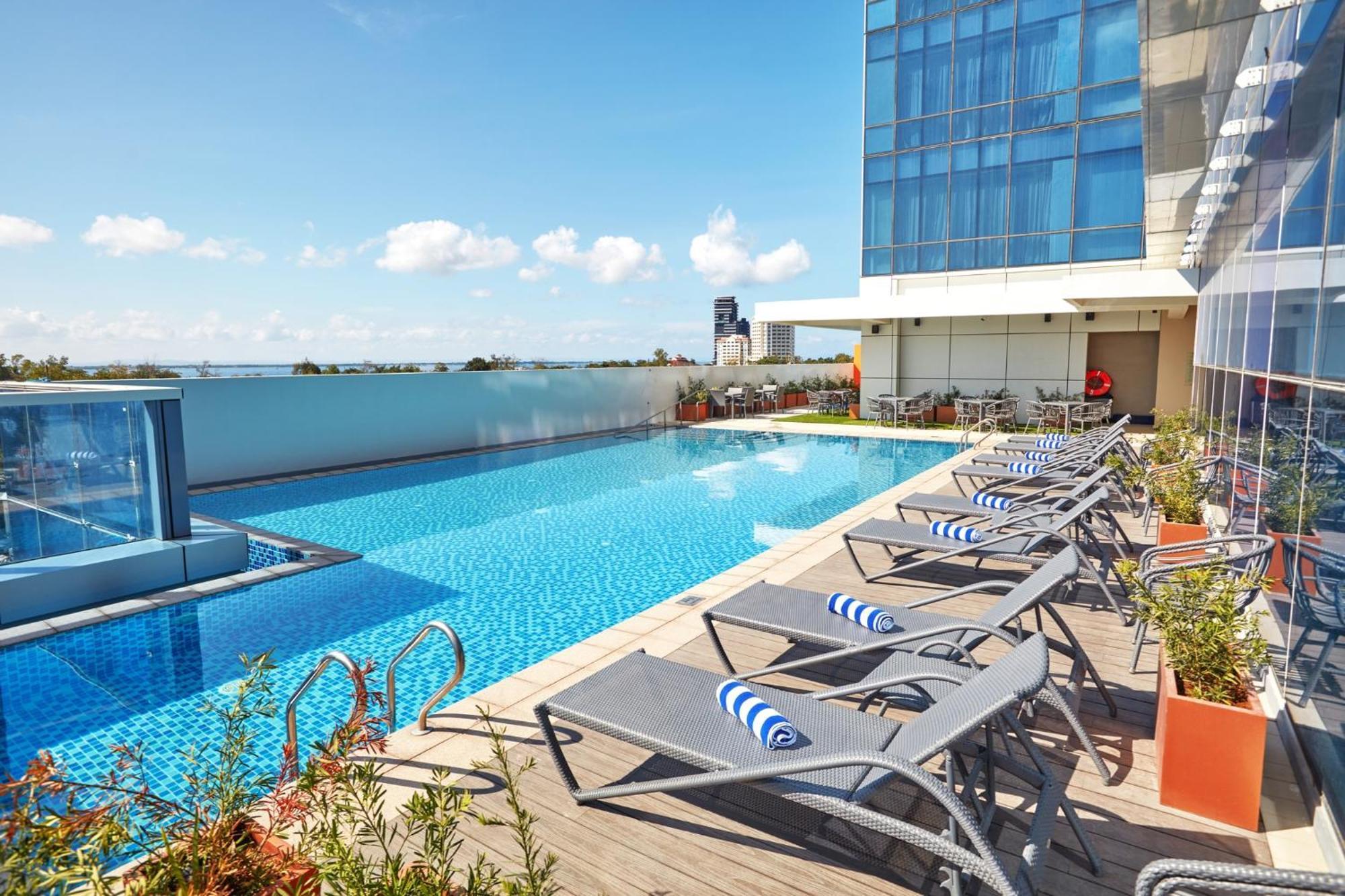 Belmont Hotel Mactan 麦克坦 外观 照片